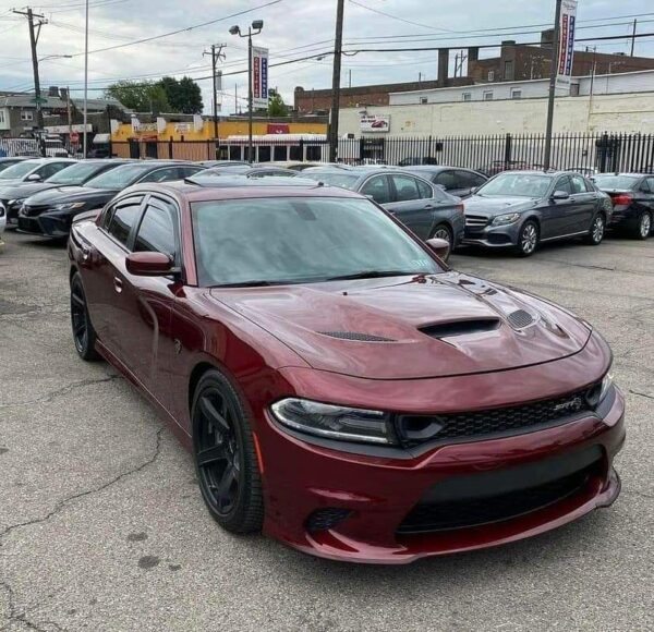 Dodge Charger SRT Hellcat