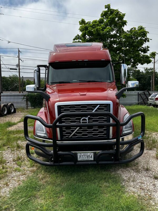 2023 Volvo VNL 860 Sleeper