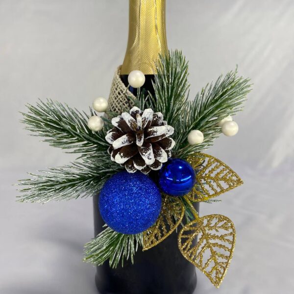 Luxury Royal Blue & Gold Christmas Bottle Decor – Festive Wine Topper